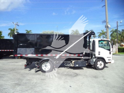 Isuzu NPR/NRR roll-off truck side view showing cargo bed and hydraulic system