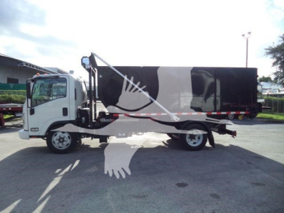 Isuzu NPR/NRR roll-off truck side view showing cab, black dump body, and crane with stabilizers.