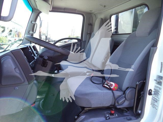 2020 Isuzu Nrr