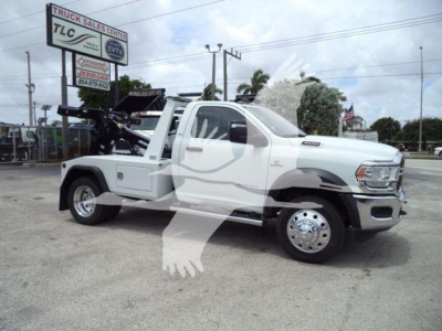 Ram 4500 Towing/Winch truck side view showing front chrome bumper, dual rear wheels, and winch mounting at bed.