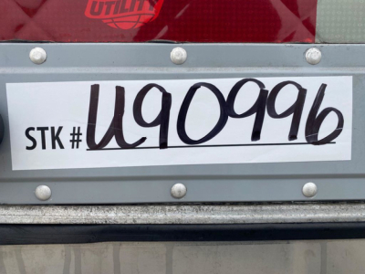 UTL Utility Reefer trailer stock number U90996 badge with VIN 1UYVS2533M2382602 and STK # U90996 displayed