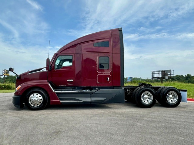 2023 Kenworth T680