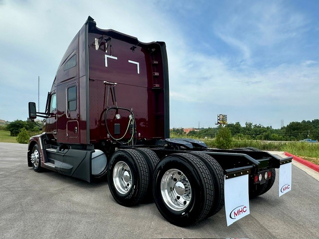 2023 Kenworth T680