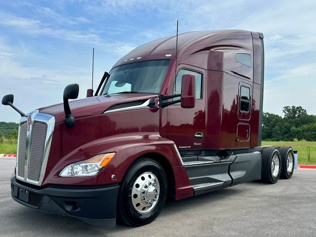 2023 Kenworth T680