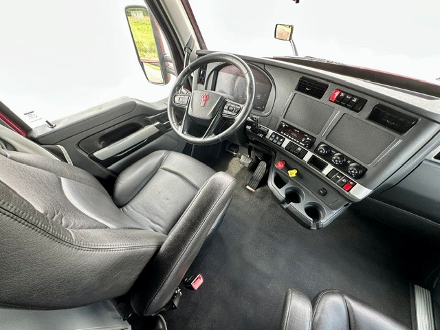2023 Kenworth T680