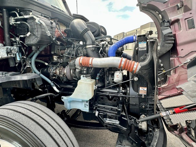 2023 Kenworth T680