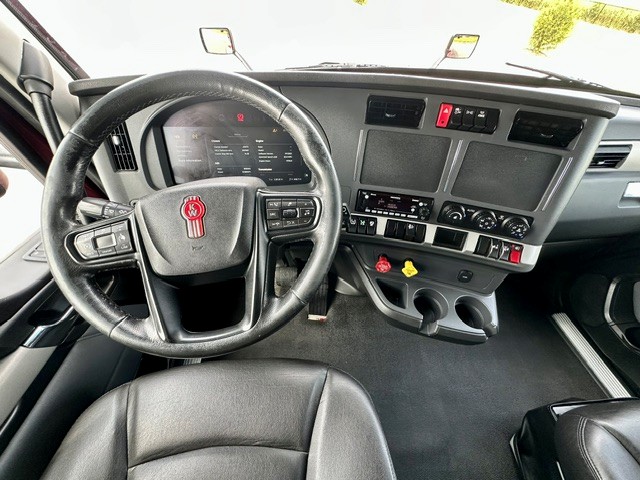 2023 Kenworth T680