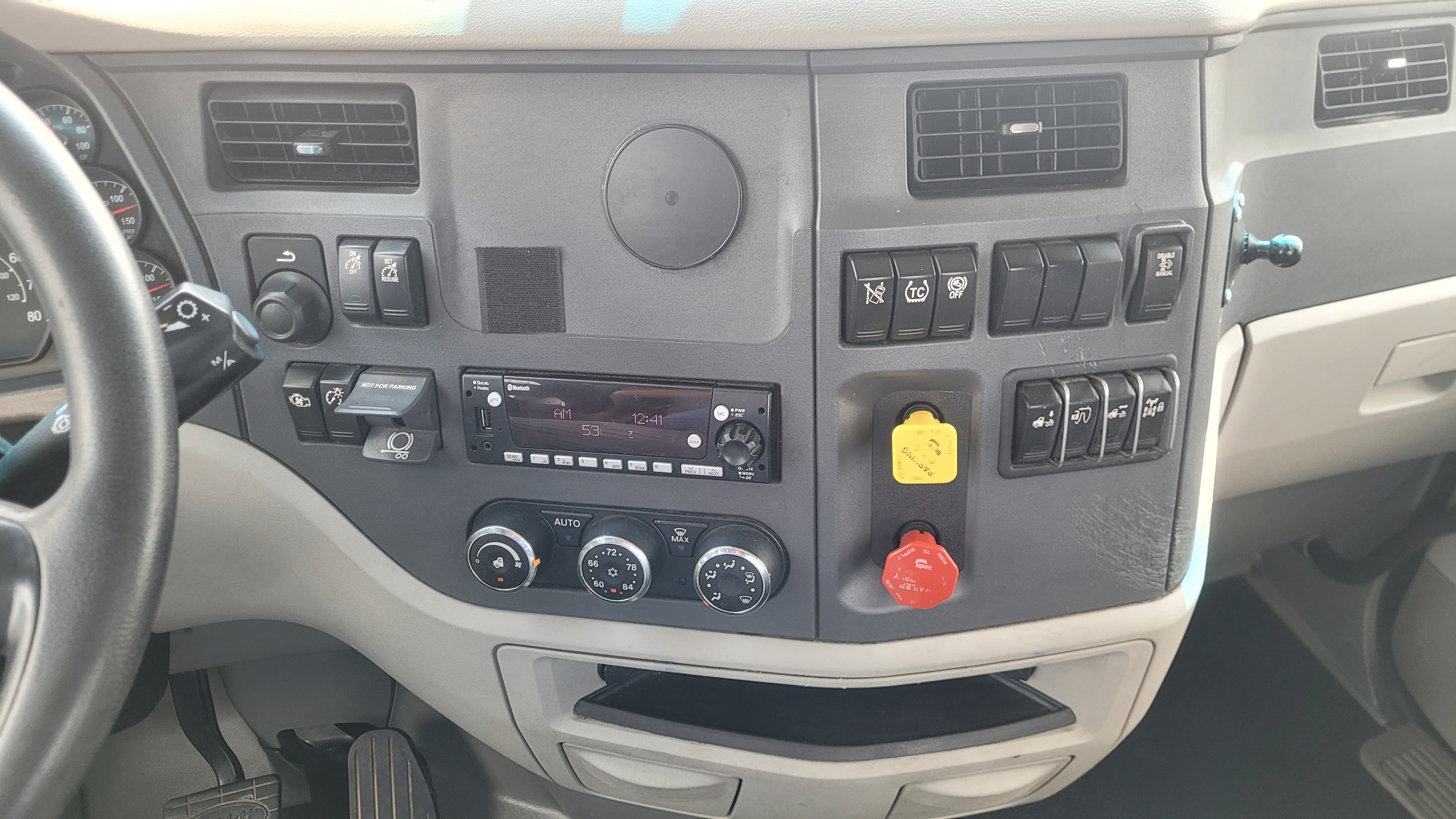 2021 Peterbilt 579