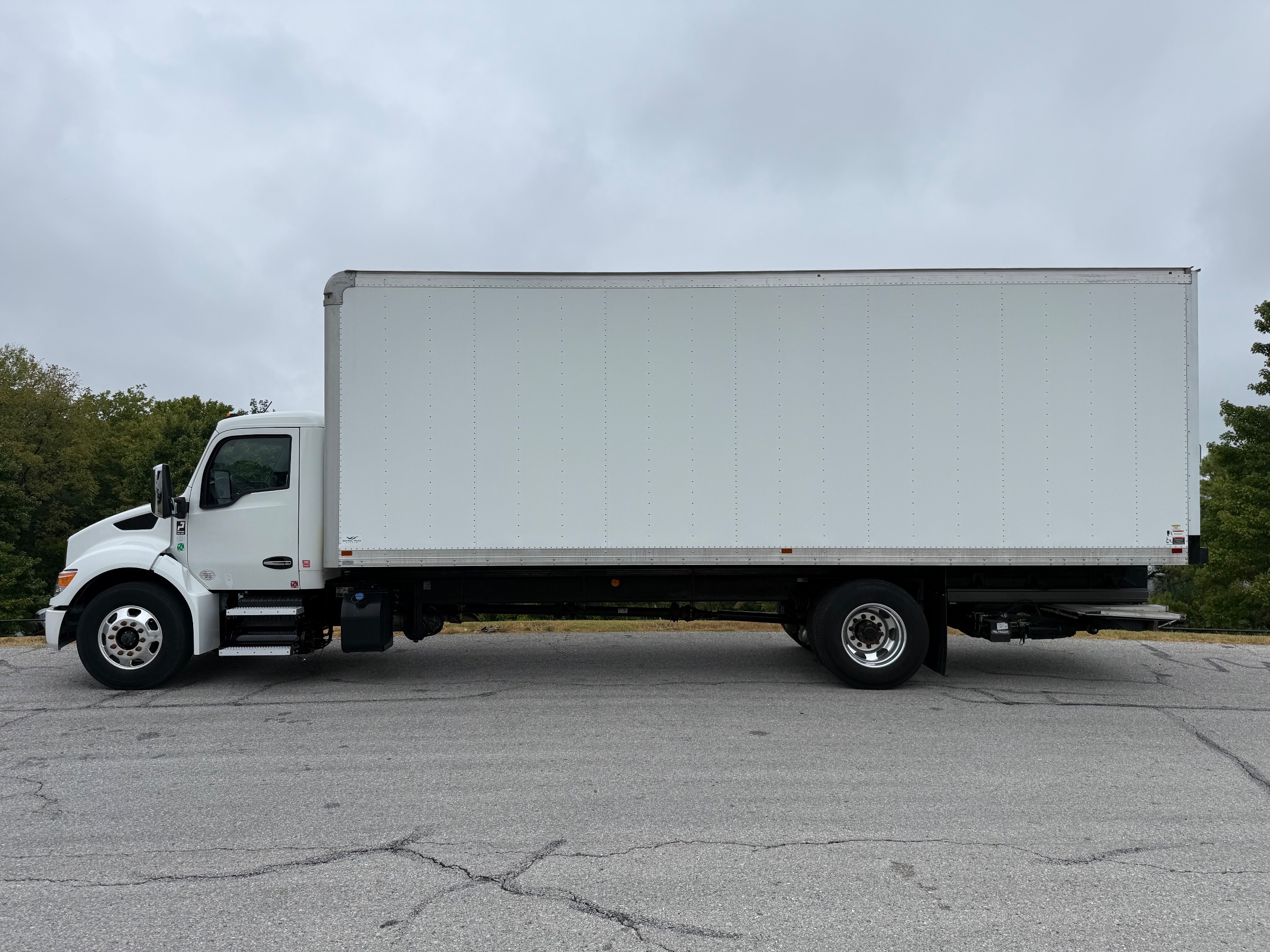 2024 Kenworth T380