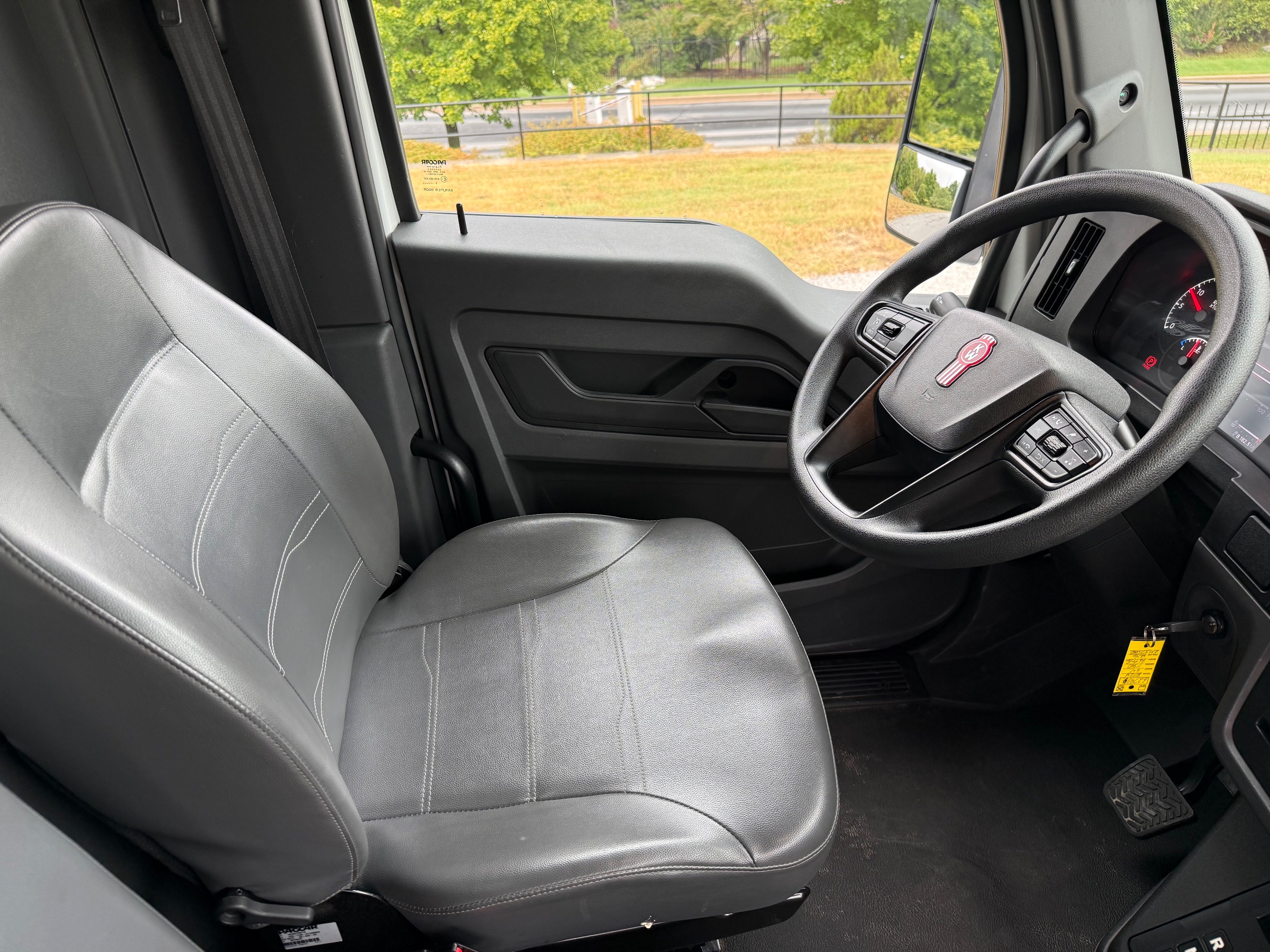 2024 Kenworth T380