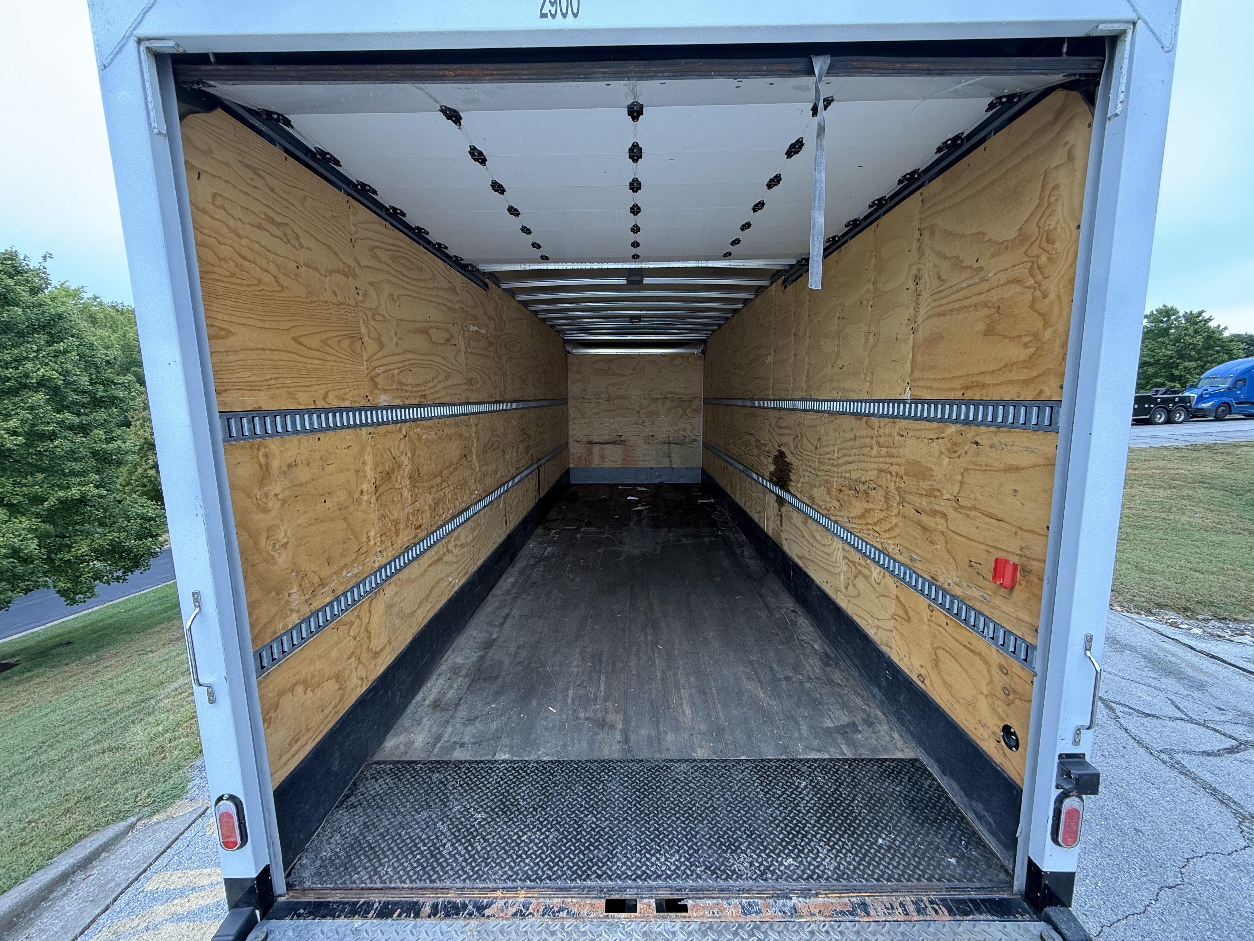 2024 Kenworth T380