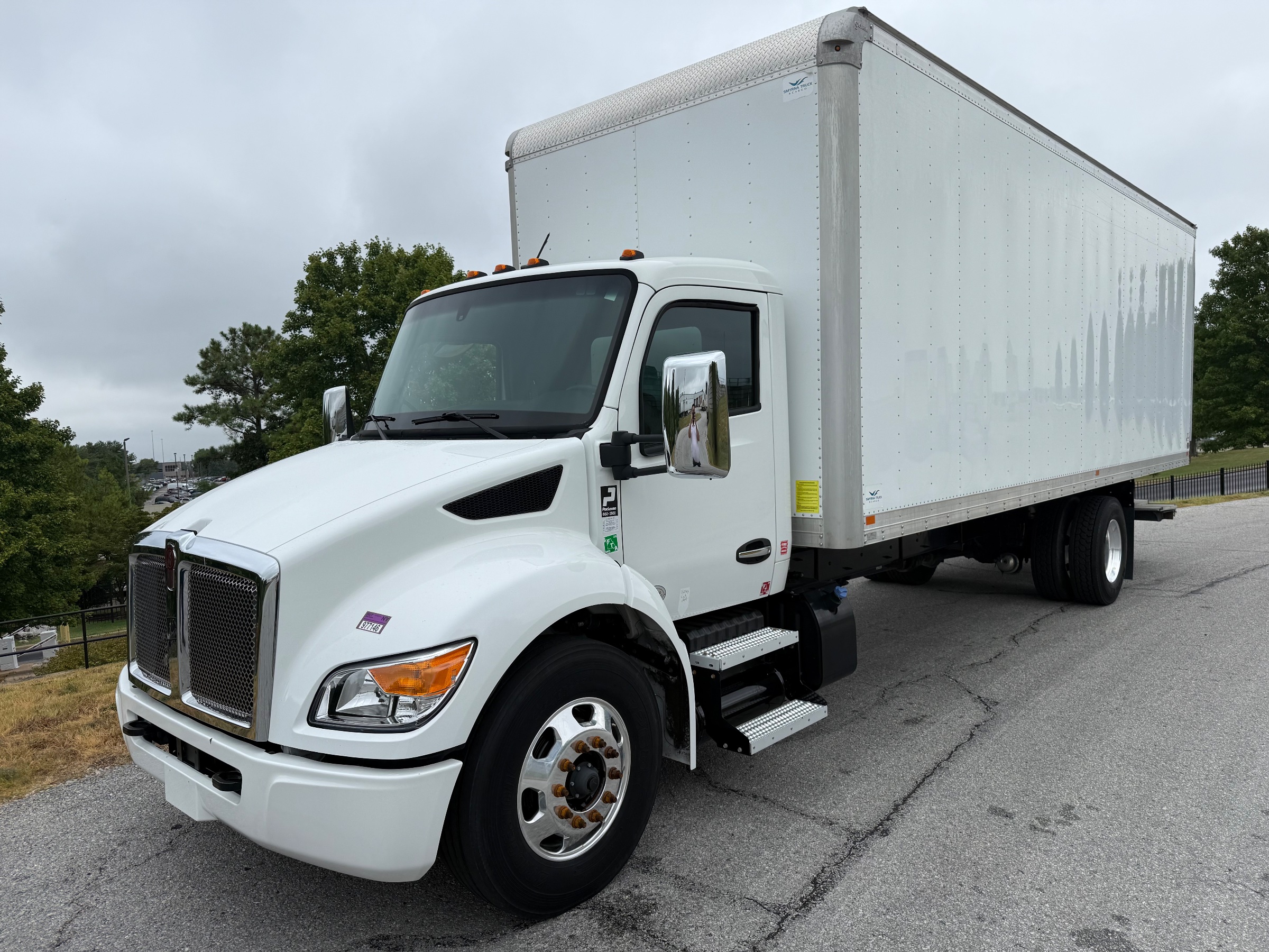 2024 Kenworth T380