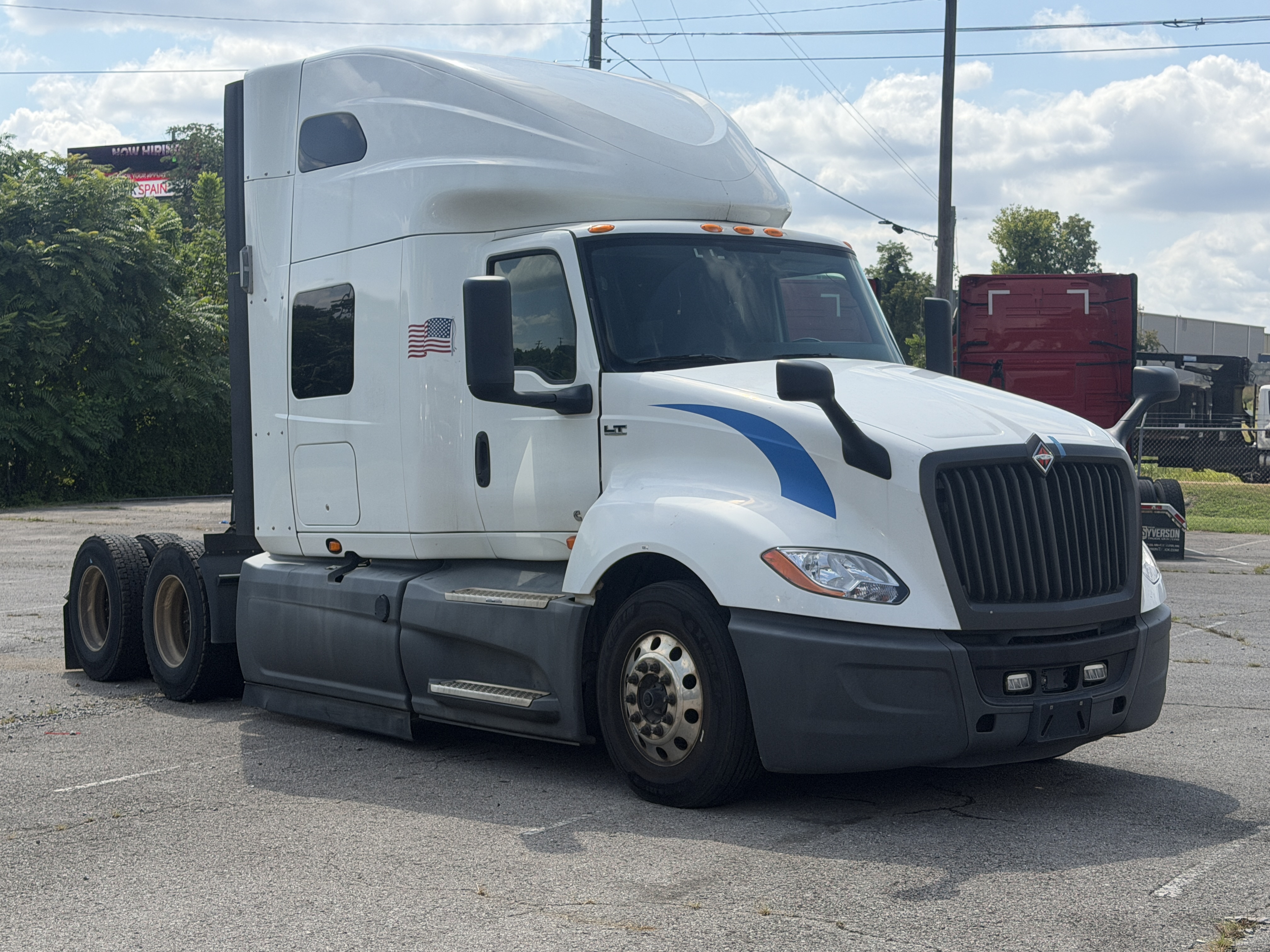 2021 International LT625