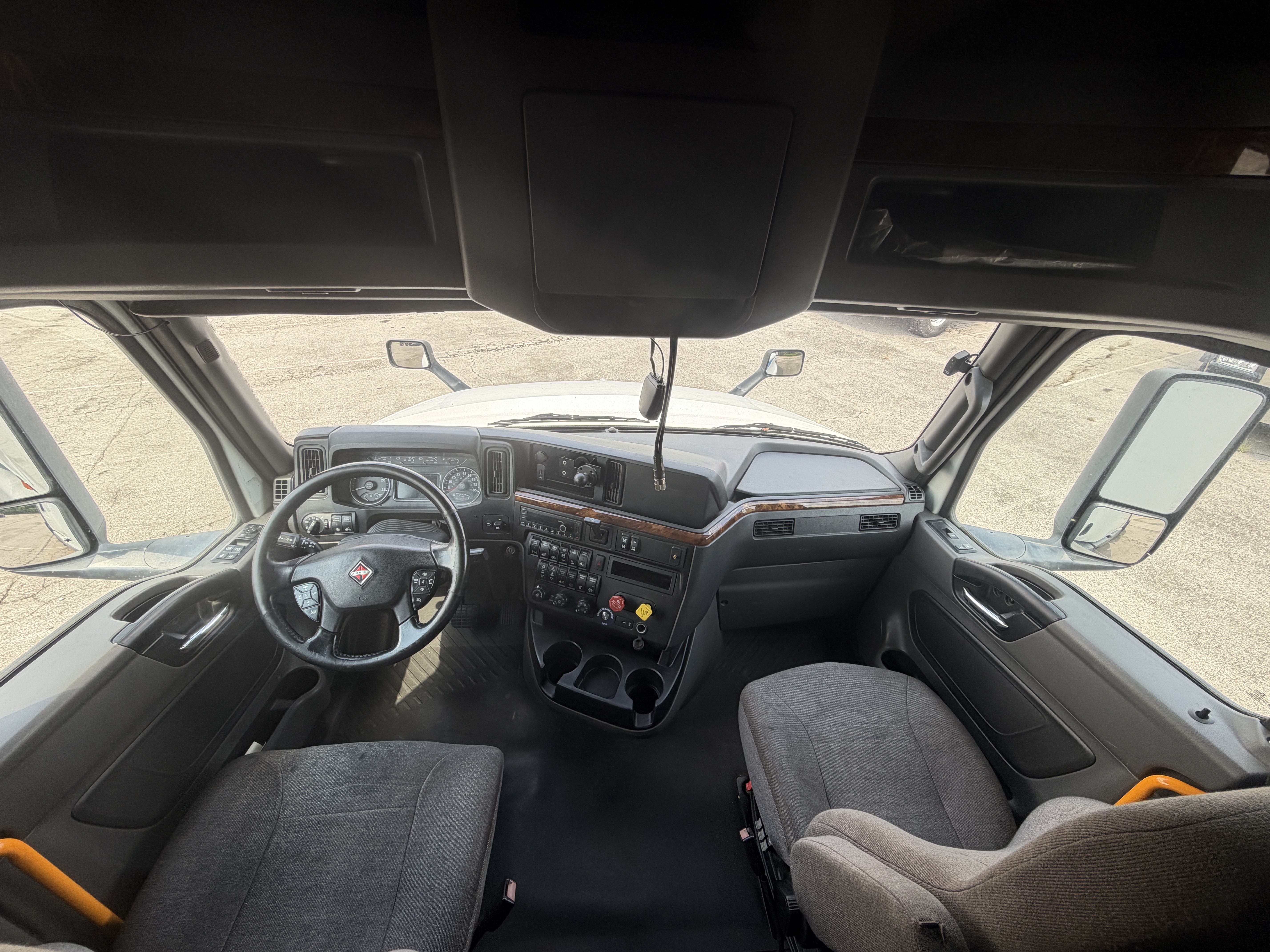 2021 International LT625