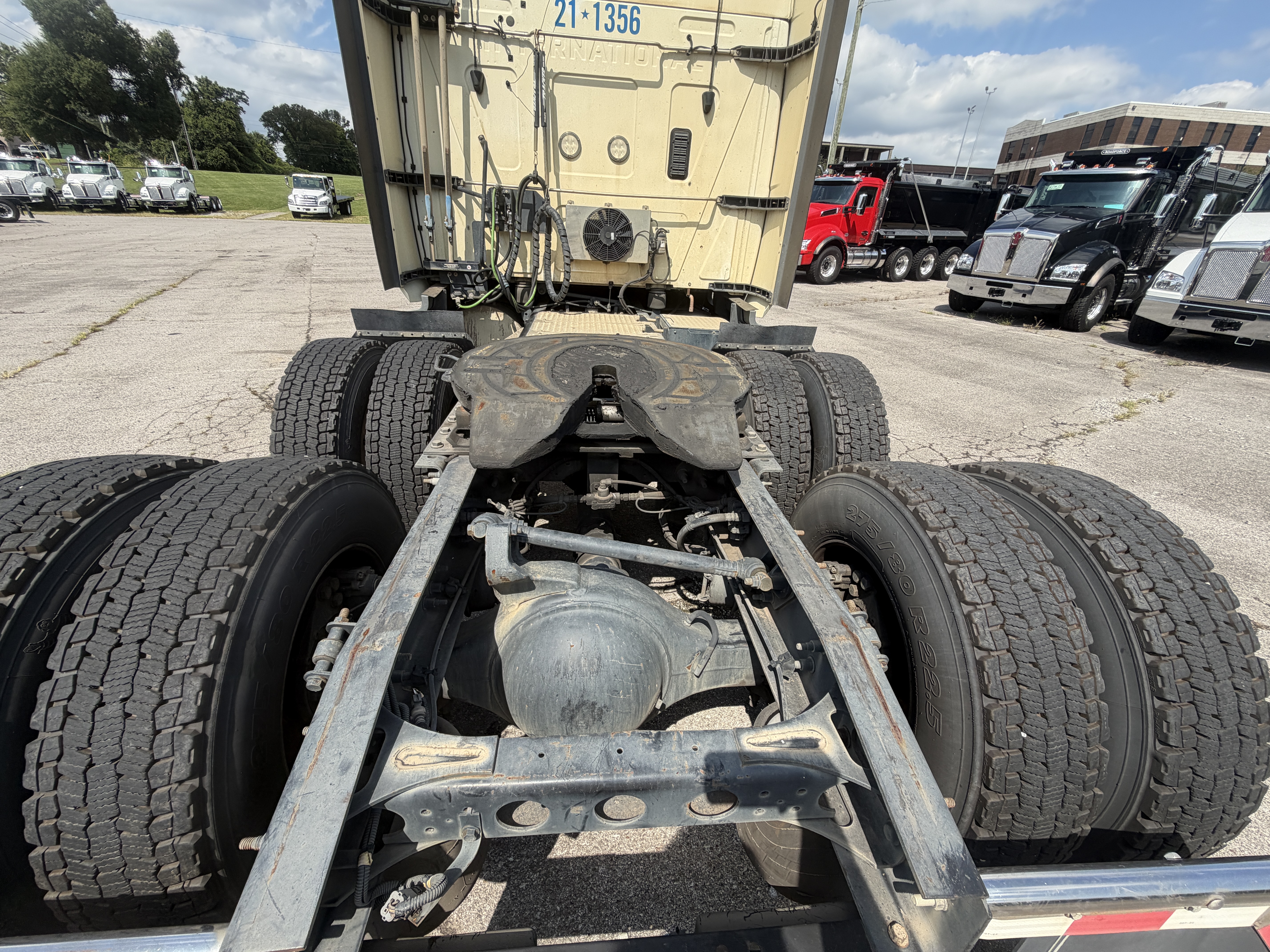 2021 International LT625
