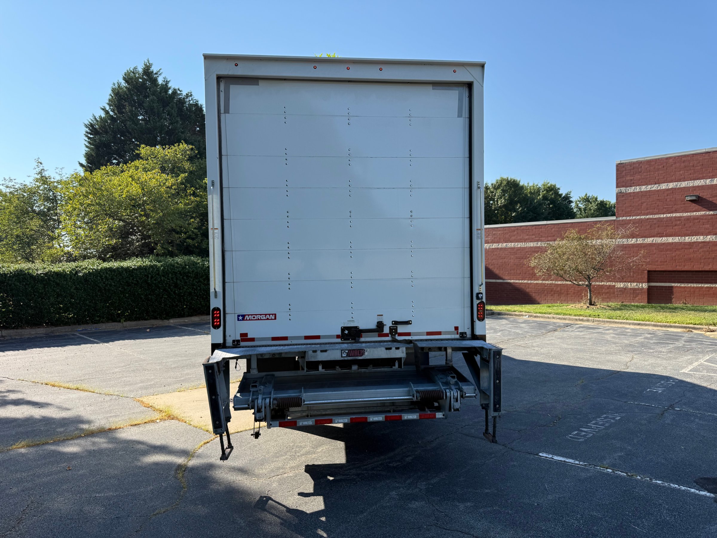 2022 Kenworth T270