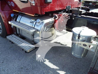 Kenworth T280 fuel tank and side steps visible under cab; metal toolbox with steps, cylindrical tank, and chrome fittings.