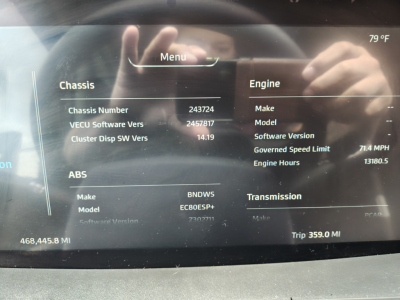 Kenworth T680 dashboard display showing Chassis and Engine panels with numbers such as Chassis Number 243724, Trip 359.0 Mi, Engine Hours 13180.5, 79°F ambient.