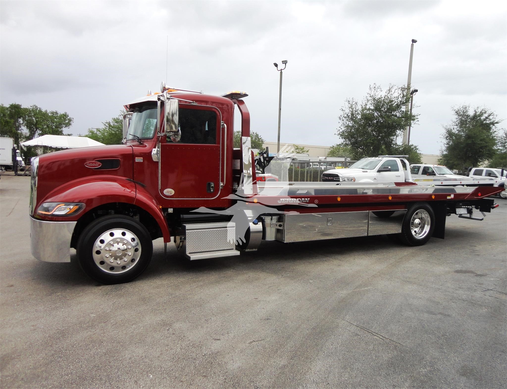 2022 Peterbilt 337