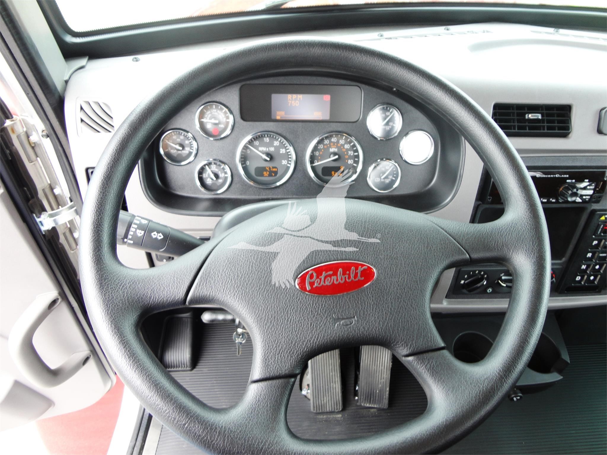 2022 Peterbilt 337