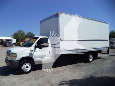 Box truck showing cab and large cargo box on Ford E450 with stock number T96725 and VIN 1FDXE4FS6BDA96725.