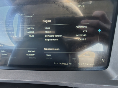 Engine display in Kenworth T680 showing Make Cummins, Model X15, Software Version 6470234, Engine Hours 10622, Transmission Eaton, Trip 14,963.5 mi, VIN 1XKYD49XXNJ144059.