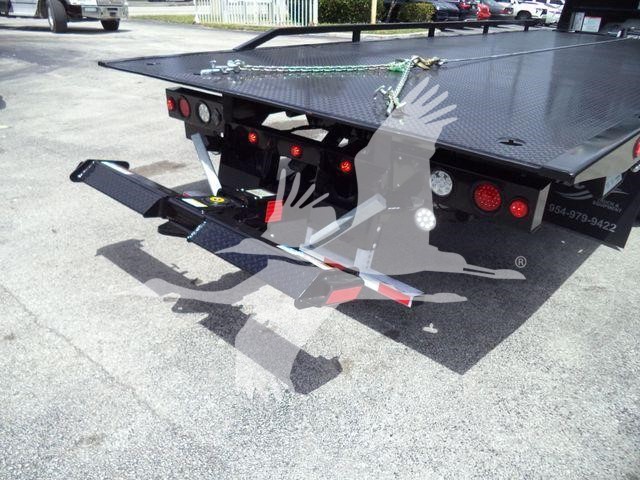 2018 Peterbilt 337