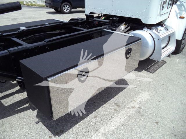 2018 Peterbilt 337