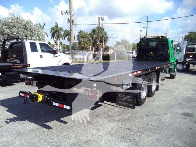 2016 Freightliner M2 106