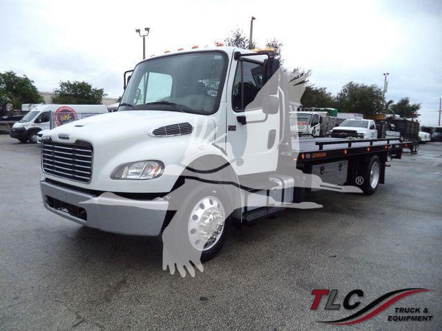 2020 Freightliner M2 106