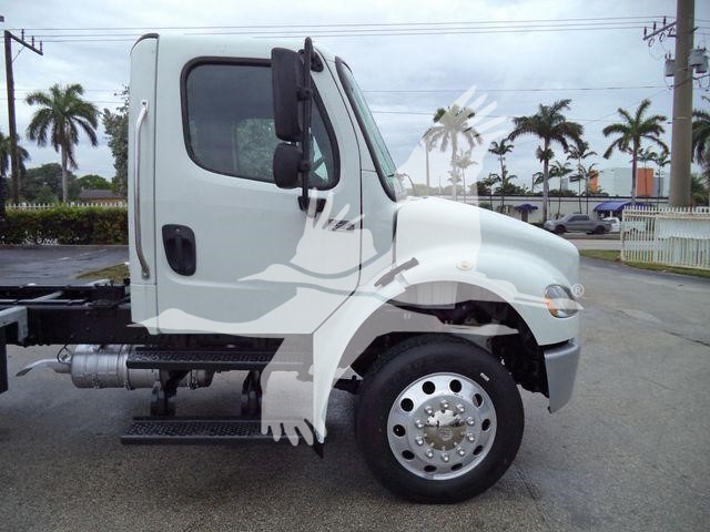 2020 Freightliner M2 106