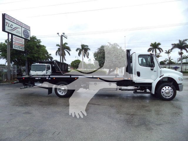 2020 Freightliner M2 106