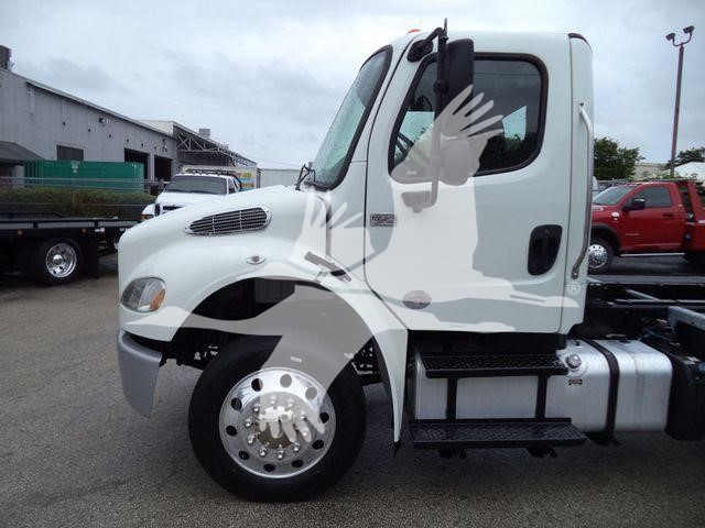 2020 Freightliner M2 106