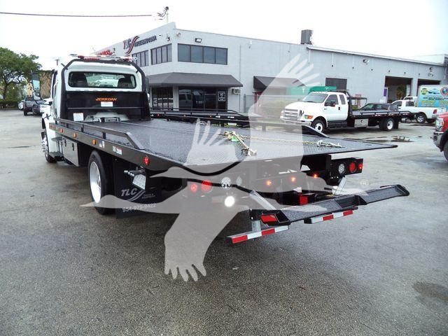 2020 Freightliner M2 106