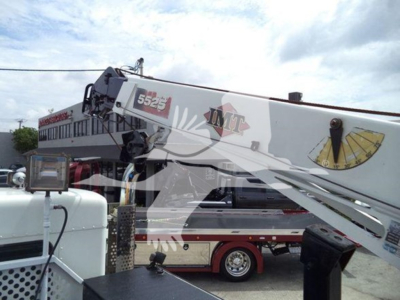 Kenworth T270 2014 service truck with crane arm and IMT logo showing 5525 label and extended crane arm.