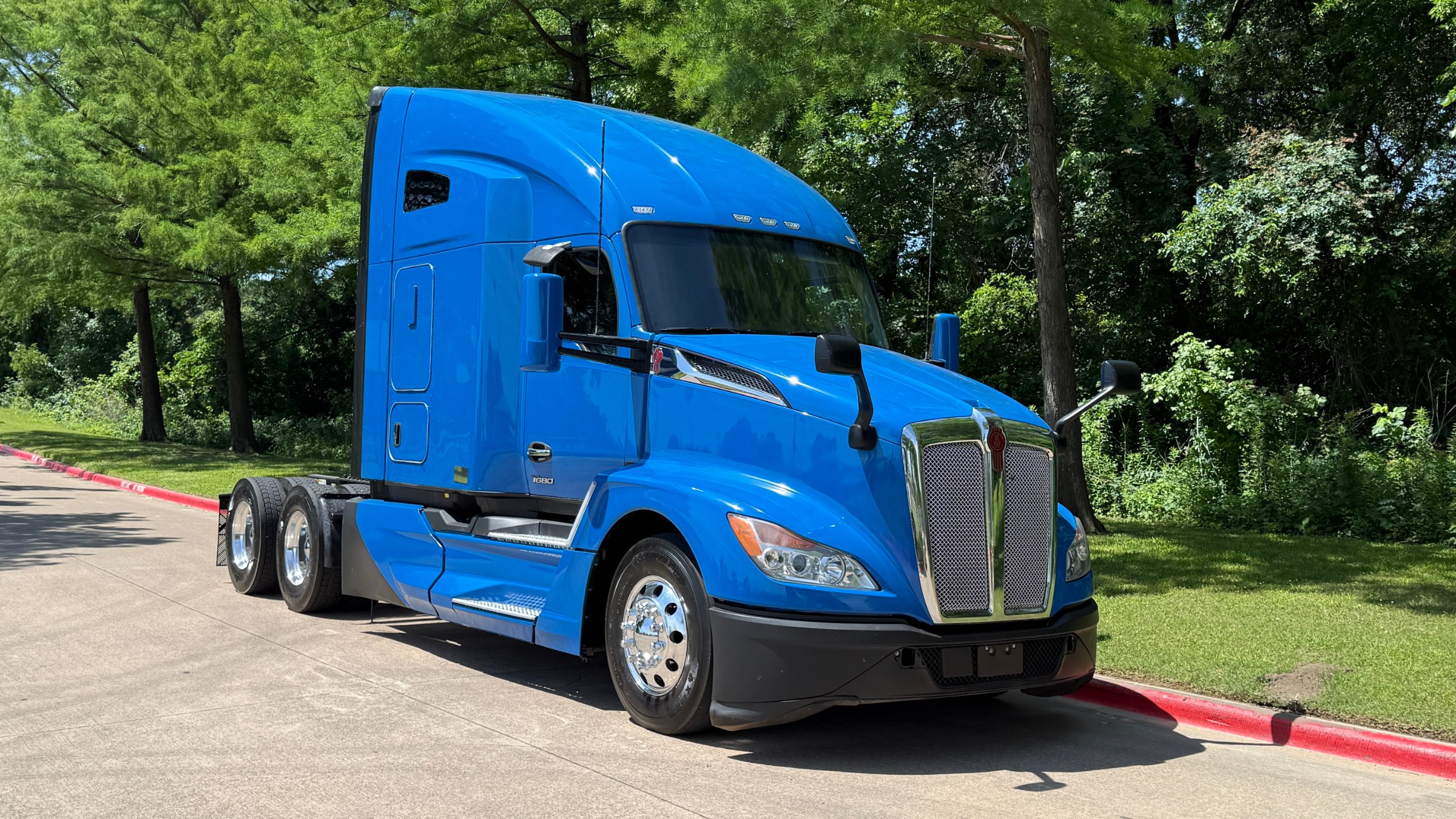 2023 Kenworth T680