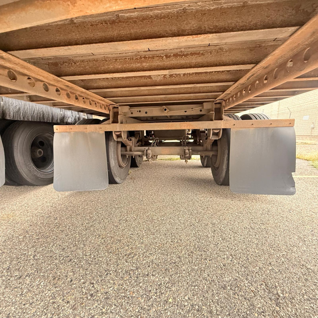 Great Dane 7441 SL dry van trailer undercarriage showing axles, suspension, and mud flaps.
