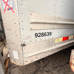 Trailer side showing number 928639 and metal riveted paneling on a Great Dane 7441 SL dry van trailer.