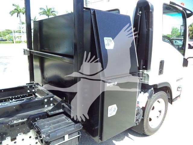 2024 Isuzu Nrr
