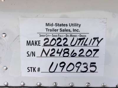 Trailer label showing Make 2022 Utility, S/N N2486207, STK # U90935 from Mid-States Utility Trailer Sales, Inc. with VIN 1UYVS2530N2486207