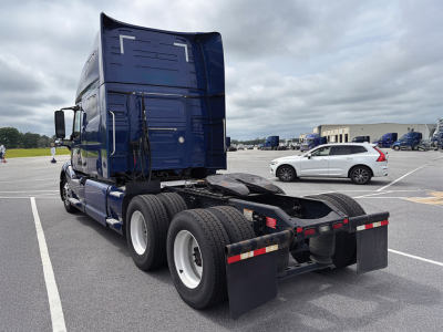 Volvo VNL 760 truck rearView showing chassis and fifth wheel, blue cab with black chassis