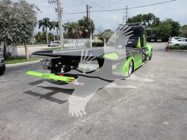 2020 Peterbilt 337