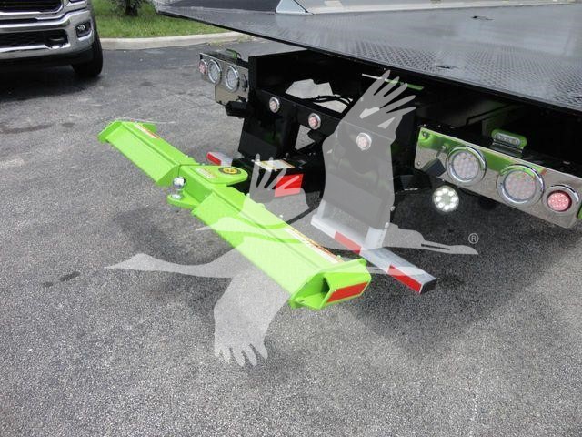 2020 Peterbilt 337