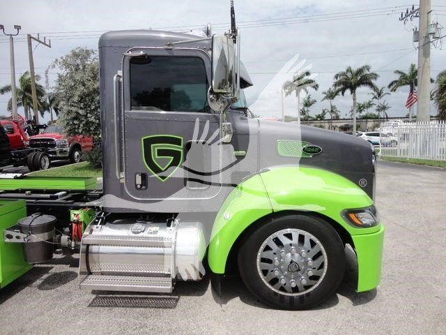 2020 Peterbilt 337