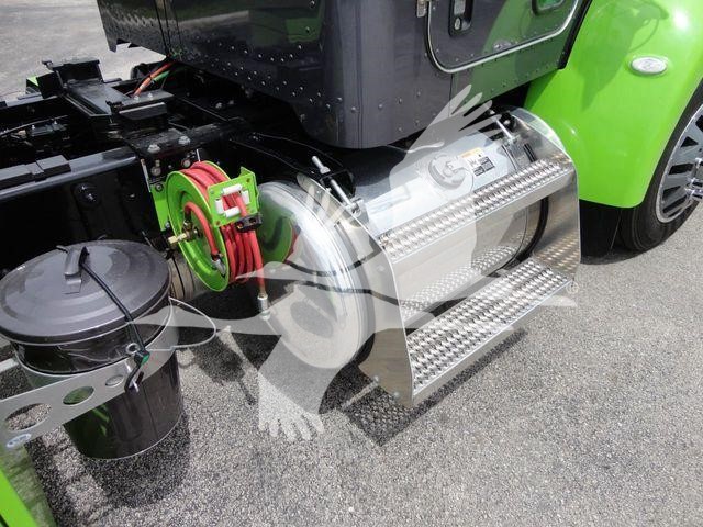 2020 Peterbilt 337