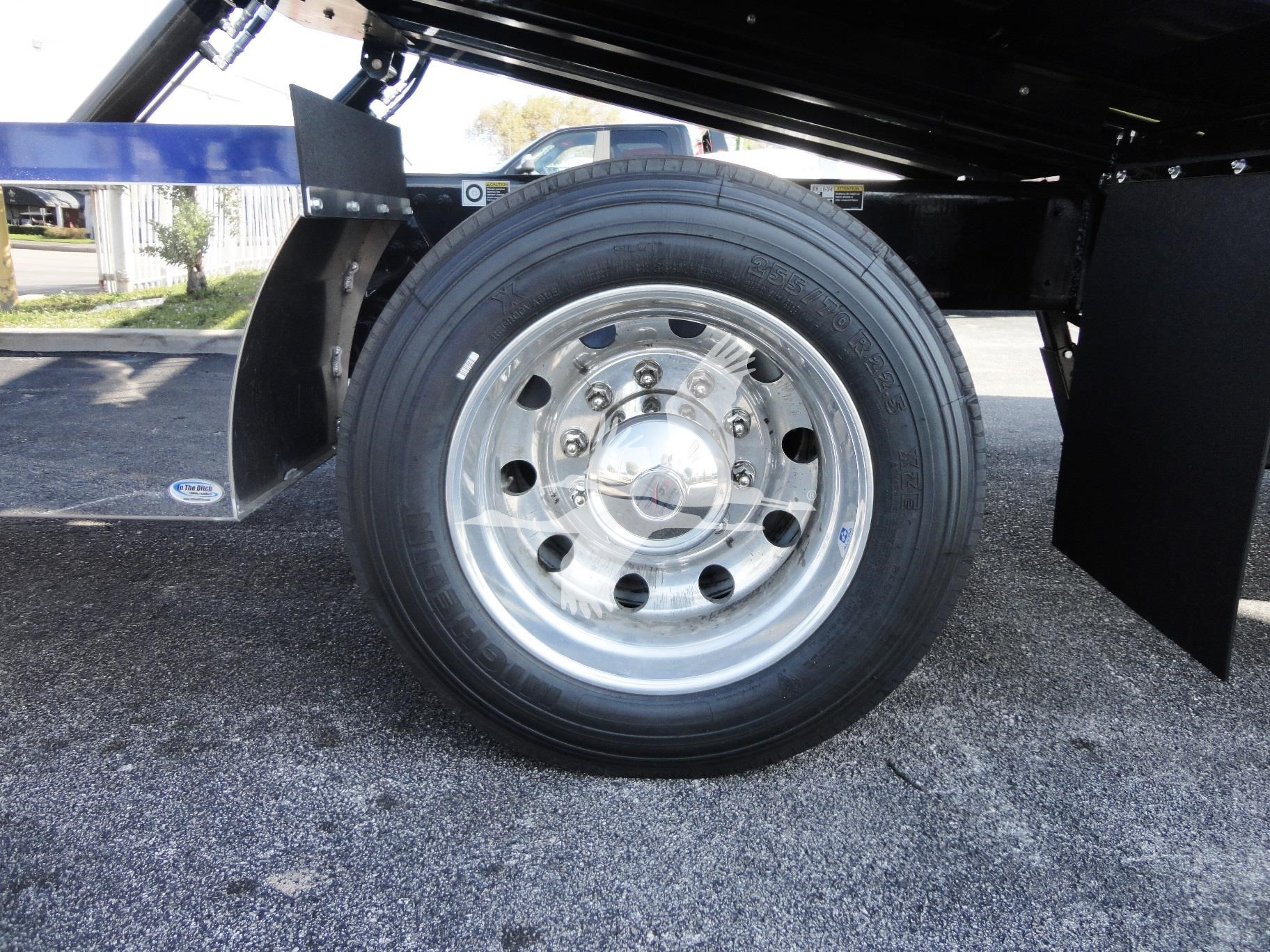 2022 Peterbilt 337
