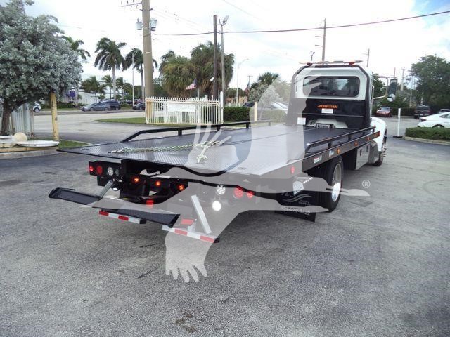 2019 Peterbilt 337