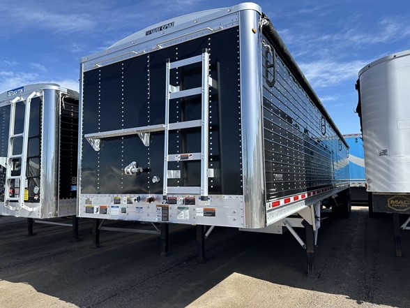 2025 Wilson 42' Air Ride Grain Trailer W 79" Sides