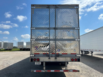 Trailer rear view of a 2020 Utility Reefer with diamond plate doors, stock number U91150, VIN 1UYVS2532L2760603.