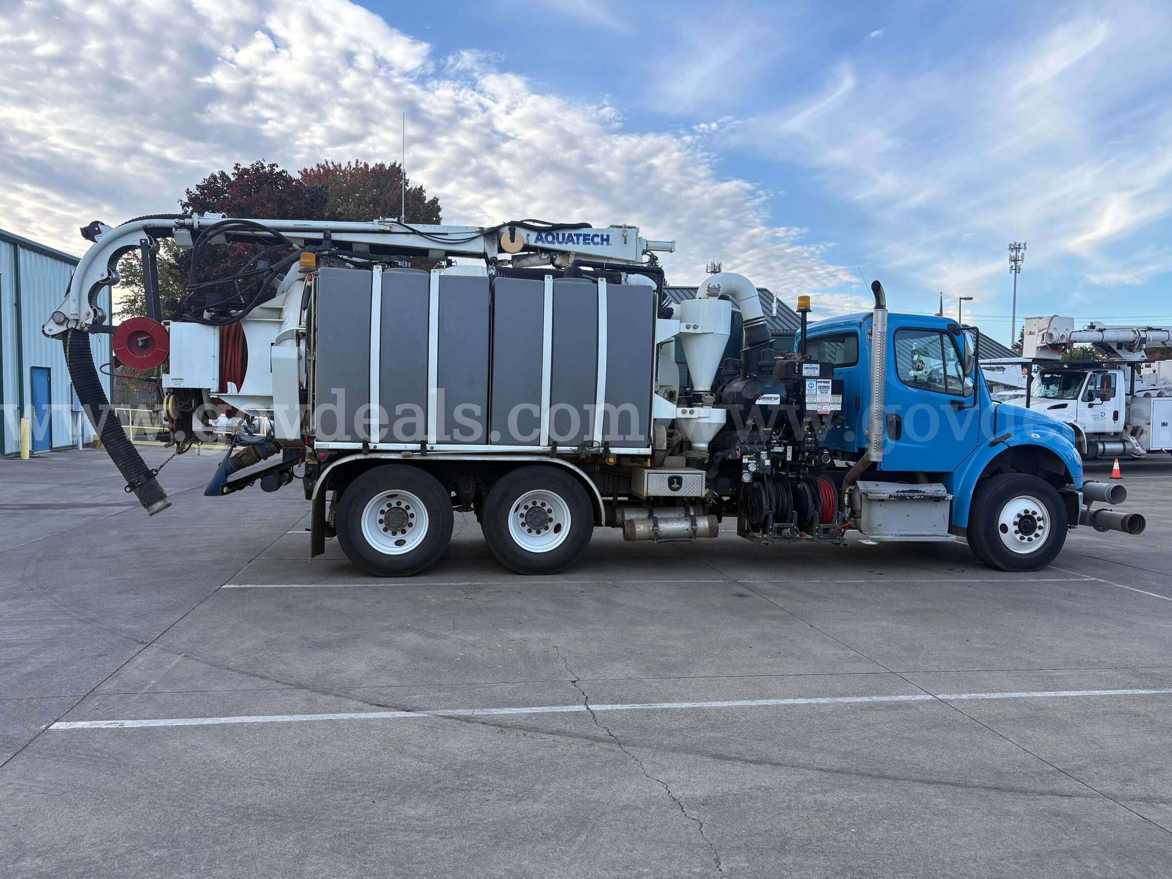2016 Freightliner M2 106